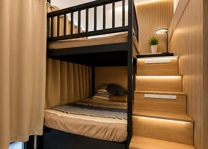 Aparthotel El Spazzio Moa Manila