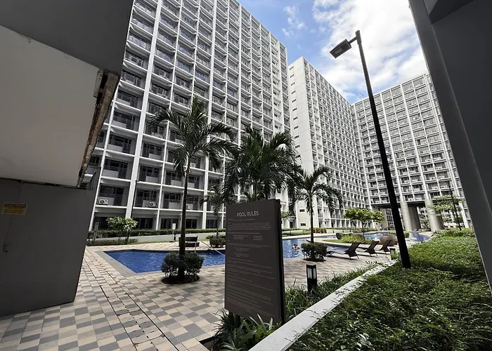 Aparthotel El Spazzio Moa Manila
